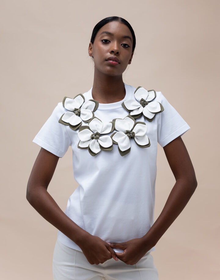LILY T-SHIRT